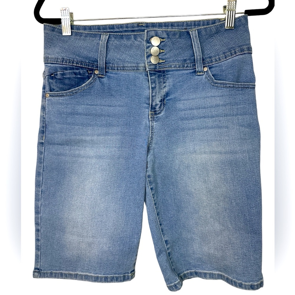 Women’s Jean Shorts, d.jeans, size 8, NWT